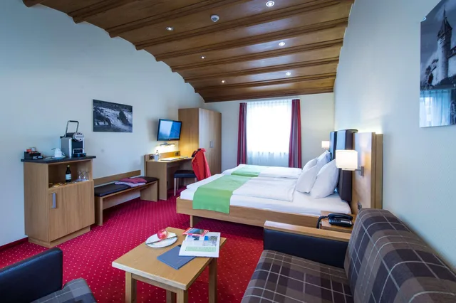 Superior, Triple, Hotel Bahnhof 1/2