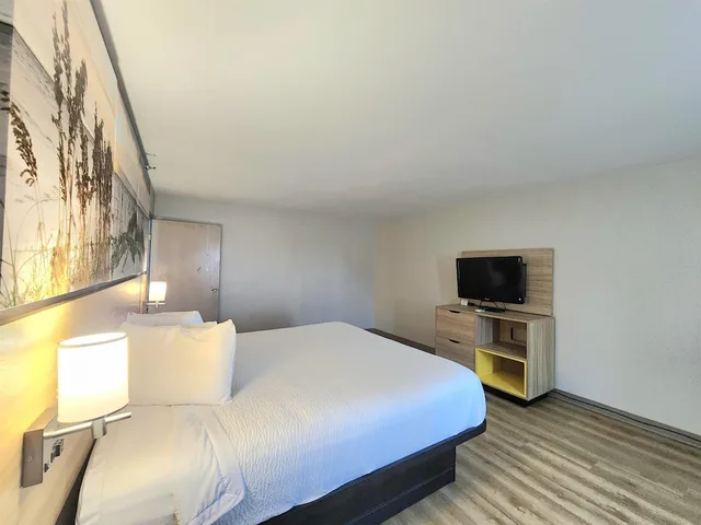 جناح بسريرين كينج، Days Inn Suites By Wyndham Corpus Christi Central 8/10