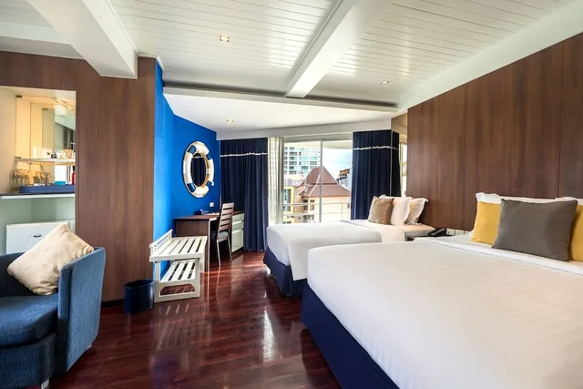 غرفة عائلية بسرير مزدوج وسرير فردي، The Cruise Hotel 5/10