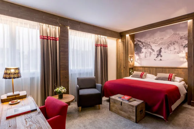 غرفة سوبيريور بسرير كينج، Hotel Edelweiss 4/9