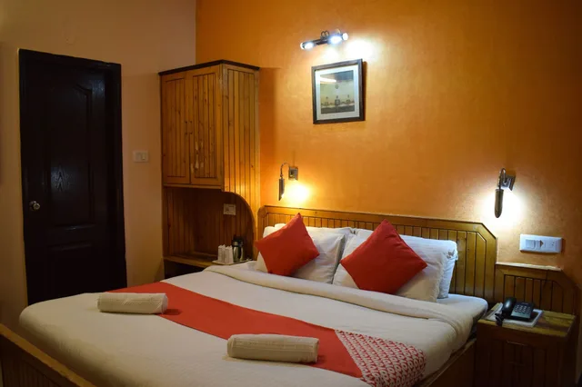 غرفة فاخرة بسرير كوين، Aachman Regency 1/10