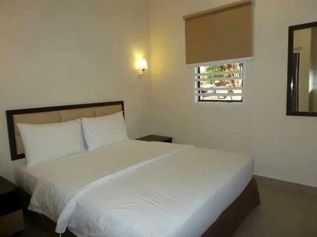 غرفة بسرير كوين، Hotel Hong At Jonker Street 1/3