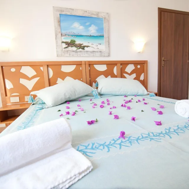 Room, Quadruple, Club Esse Gallura Beach Village 3/10