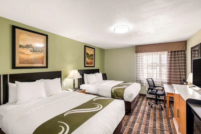 غرفة بسريرين مزدوجين لذوي الإعاقة، QUALITY INN AND SUITES PLANO EAST RICHARDSON 5/10
