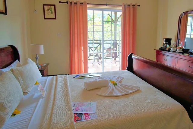 Panorama, Deluxe, Queen Bed, Marigot Beach Club and Dive Resort 2/10