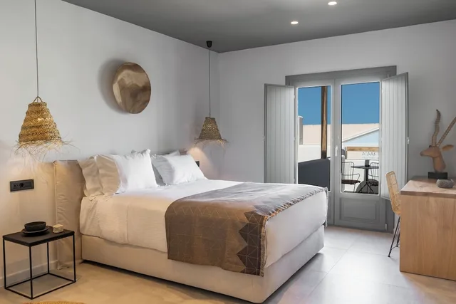 جناح بسرير كوين بجاكوزي، Lemon Suites Santorini 3/10