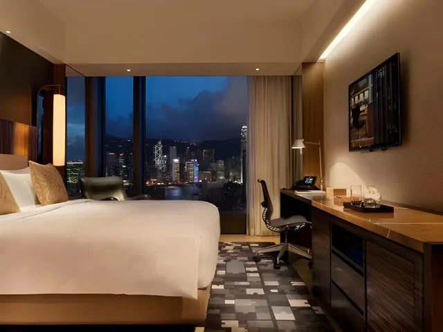 Club 36, Partial Harbour View، Hotel ICON 1/1