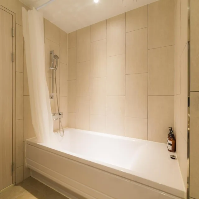Deluxe, Double Bed, Reborn Suwon Silkroad Hotel 6/6