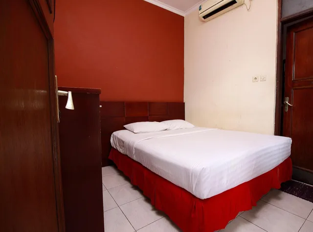 غرفة قياسية بسرير مزدوج أو سريرين منفصلين، Fora Guest House Taman Lingkar 2/2