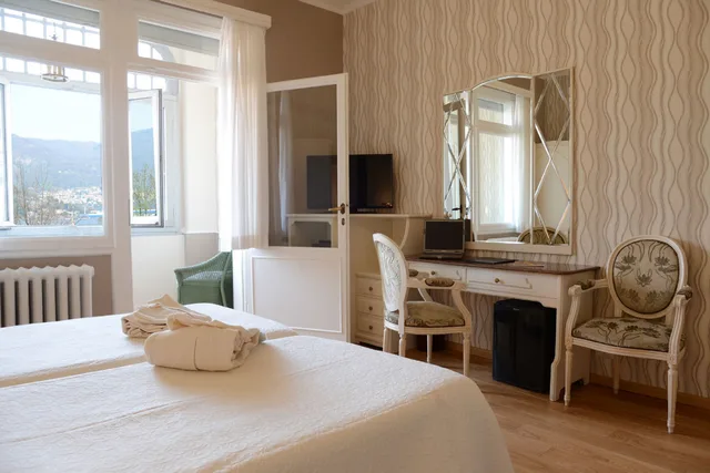 غرفة سوبيريور مفردة بإطلالة على البحيرة، Hotel Metropole Suisse 1/1