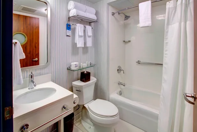 غرفة قياسية بسريرين مزدوجين لذوي الإعاقة، Fairfield Inn New York Manhattan Financial District 5/5