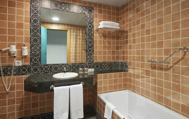 Xtra, Double Bed, Sea View، Sol Barbados 2/3