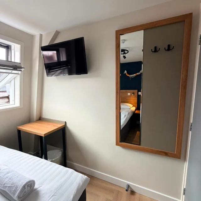 غرفة بسرير مزدوج، Continental Hotel 6/10