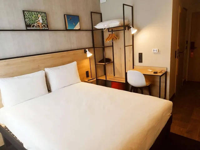 غرفة قياسية بسرير مزدوج، Ibis Acheres St Germain en Laye 1/10