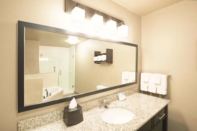 جناح ديلوكس بسريرين كوين، La Quinta Inn and Suites by Wyndham Billings 9/10