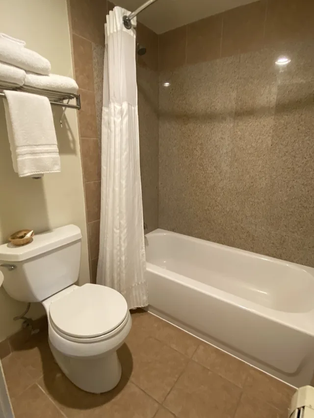 غرفة ديلوكس بسريرين مزدوجين، Snowshoe Motel 5/9