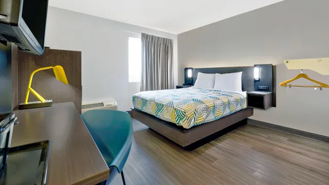 غرفة بسرير كوين، Motel6 Marble Falls, TX 3/4