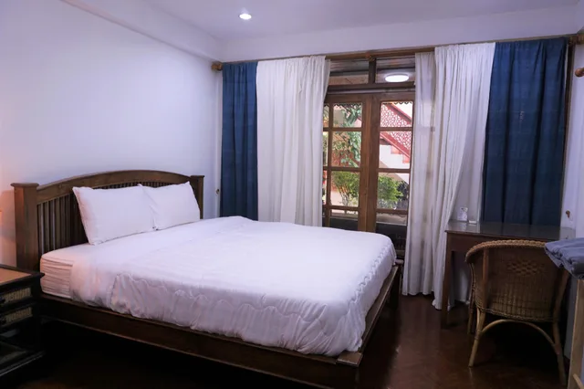 غرفة بسرير كينج بحمام خاص، Tiptopthai House 2/2