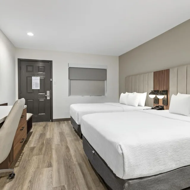 Premium, 2 Double Beds, Baymont by Wyndham Beaumont 1/10