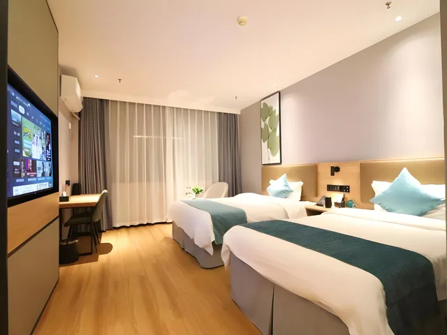 Deluxe, Twin Beds, GreenTree Inn Chizhou Jiuhua Mountain Scenic Spot Business Hotel 1/1
