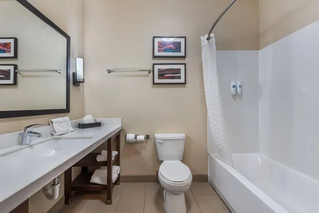غرفة، Comfort Inn and Suites Vernal National Monument Area 7/7