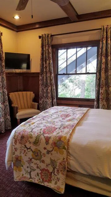 غرفة سوبيريور بسرير كوين، The Lodge at Cloudcroft 1/4