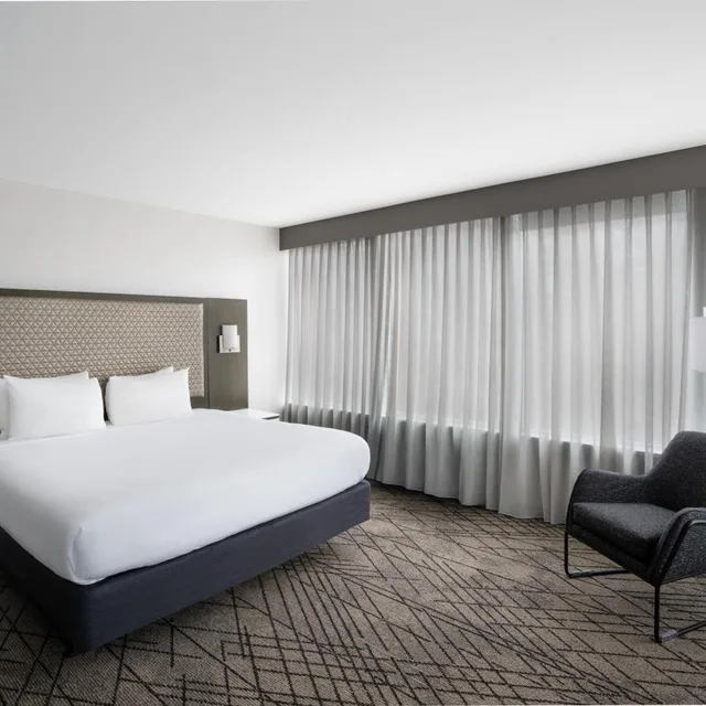 Specialty, King Bed, Sofa، Hyatt Washington DC / Convention Center 1/6