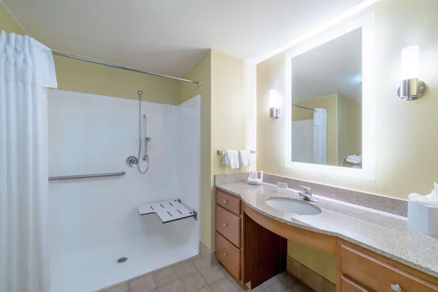 جناح بسرير كينج وسريرين كوين بغرفتي نوم لذوي الإعاقة، Homewood Suites by Hilton Philadelphia-Valley Forge 3/4