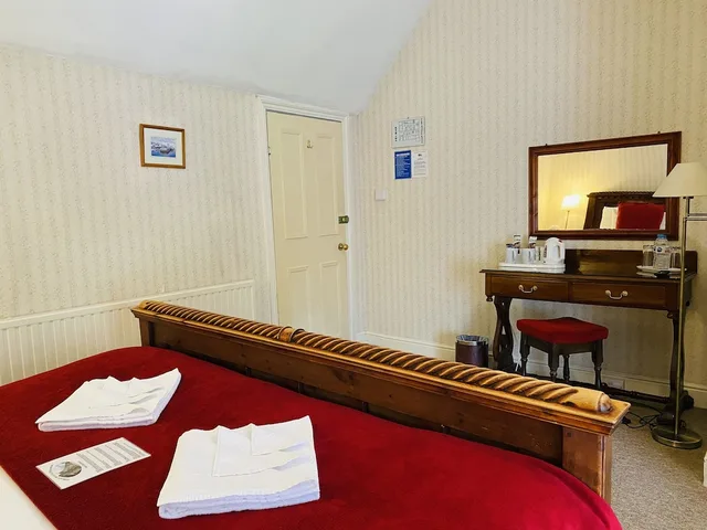 غرفة بسريرين كينج، St. Benets Abbey - Guest house 2/5