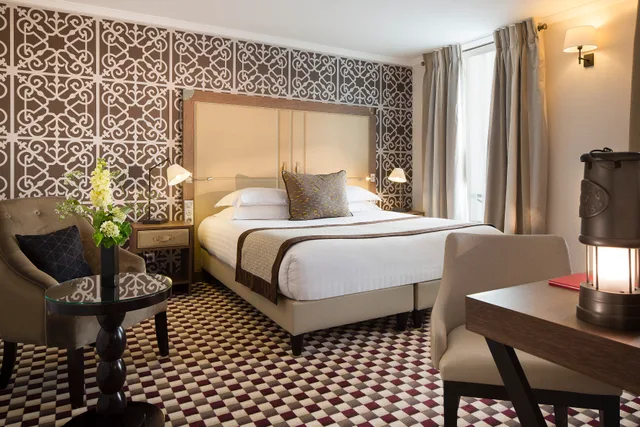 Executive, Xxl، Phileas Lazare Spa 1/2