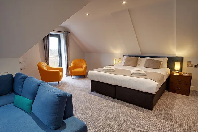 Junior Suite, King Bed, Golf Course View, Sofa، Cotswolds Hotel & Spa 1/2