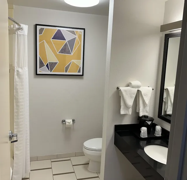 غرفة بسريرين كوين، Comfort Inn and Suites Akron South 7/7
