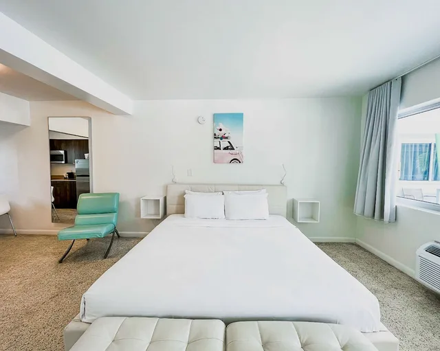 استوديو ديلوكس بسرير كينج، Tranquilo A North Beach Village Resort Hotel 1/3