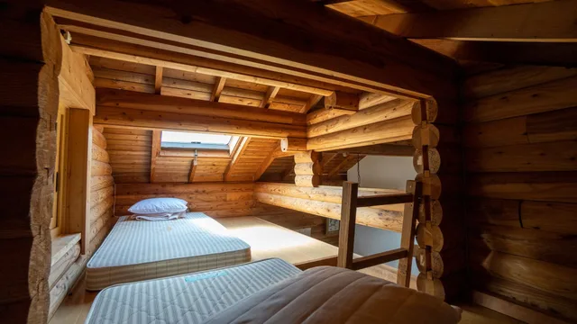 Cottage, Twin Beds, 2 Murphy Beds, Kitchenette، Pension And Log Cottage Hoshinoko 2/3