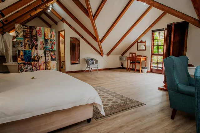Loft, Bungalow, Queen Bed, Aan De Oever 2/3