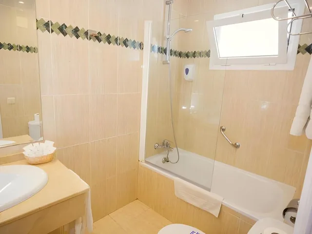 شقة بسريرين منفصلين بشرفة بغرفة نوم واحدة، Puerto Azul Marbella 5/8