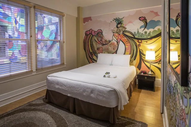 غرفة بسرير كوين، Hotel Des Arts 4/10