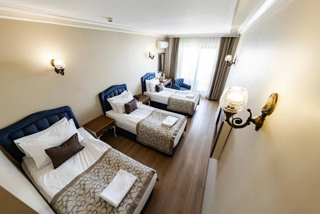 غرفة ثلاثية بإطلالة على المدينة، Grand Hamit Hotel 9/10