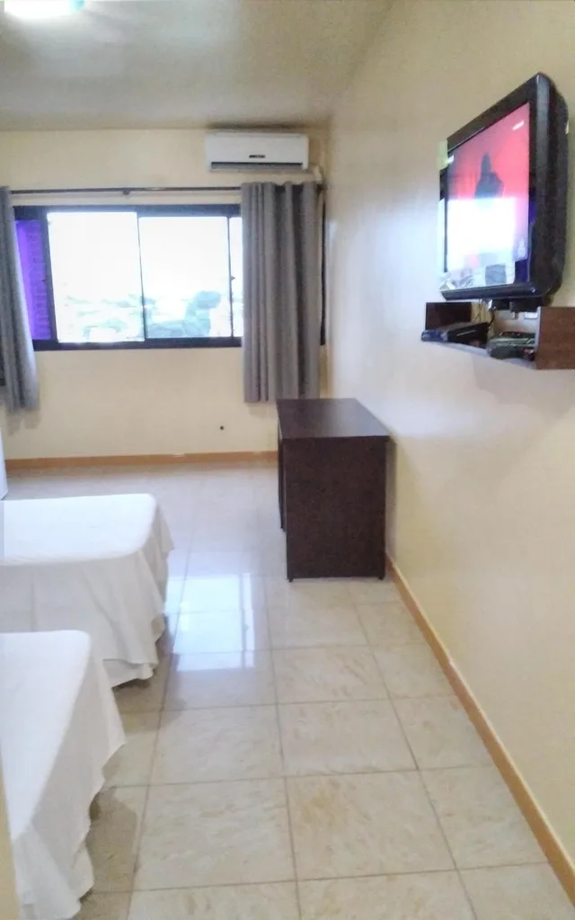 Room, Twin Beds, Large, Hotel Saint Paul 2/10