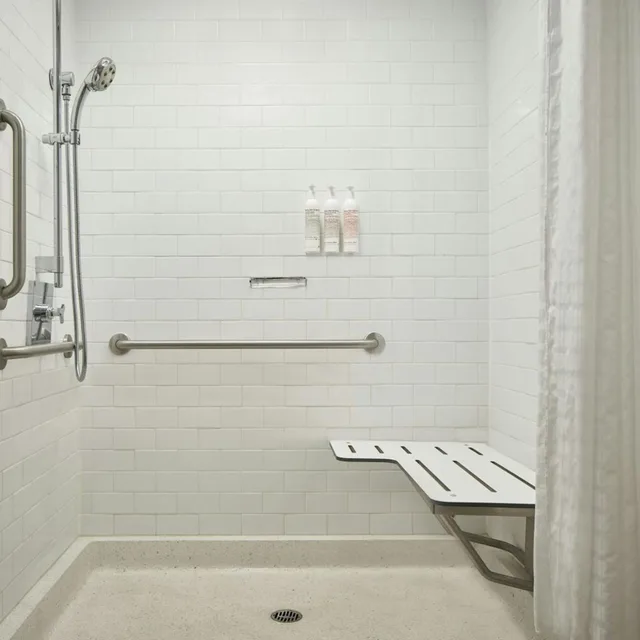 1 Bedroom, Suite, King Bed, Atrium View, Sofa, Accessible، Le Meridien Philadelphia 9/10