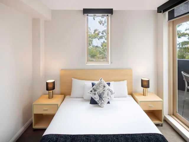 Apartment, King Bed, Mantra Castle Hill Sydney 4/6