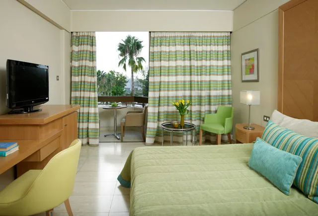 Room, Twin Beds, Inland View، Atlantica Oasis Hotel 9/10