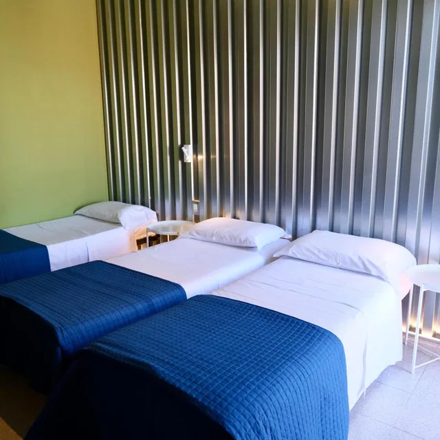 غرفة ثلاثية، HOTEL PORTOFINO 2/10