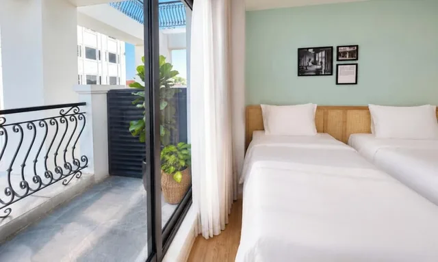غرفة تنفيذية بسريرين منفصلين بشرفة، Wilque Hotel Hanoi 6/10