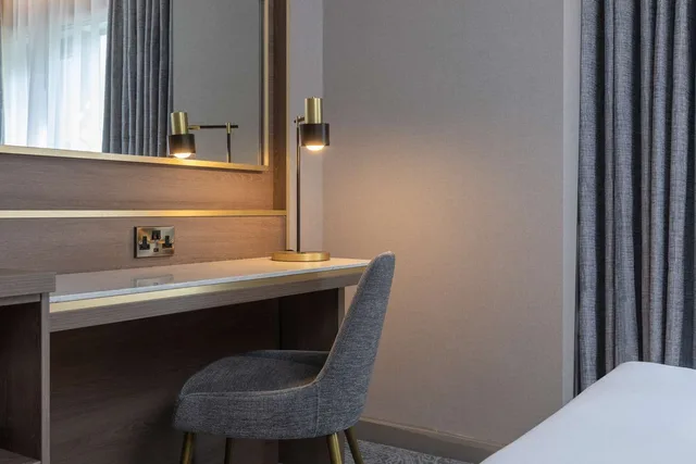 غرفة سوبيريور بسرير مزدوج وسرير فردي، DoubleTree by Hilton London Angel Kings Cross 4/10