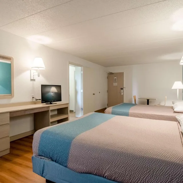 غرفة بسريرين كوين، Motel6 Big Springs, NE 5/10