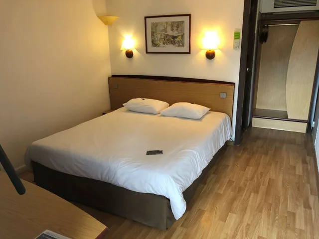 غرفة قياسية بسرير مزدوج، CAMPANILE PERPIGNAN SUD 4/10
