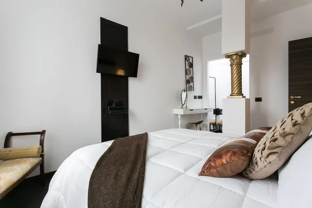 Brown, Apartment, Double Bed, Sofa، APARTHOTEL DEI MERCANTI 2/5