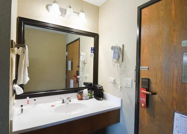 Standard, 2 Queen Beds, Super 8 by Wyndham McLean/Bloomington SW 10/10