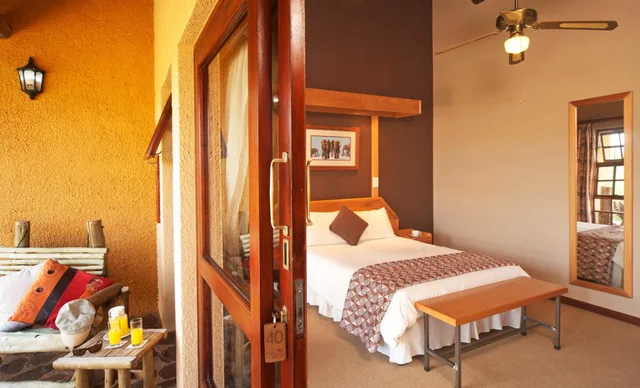 Standard, Double or Twin Bed, Hannah Game Lodge 2/4